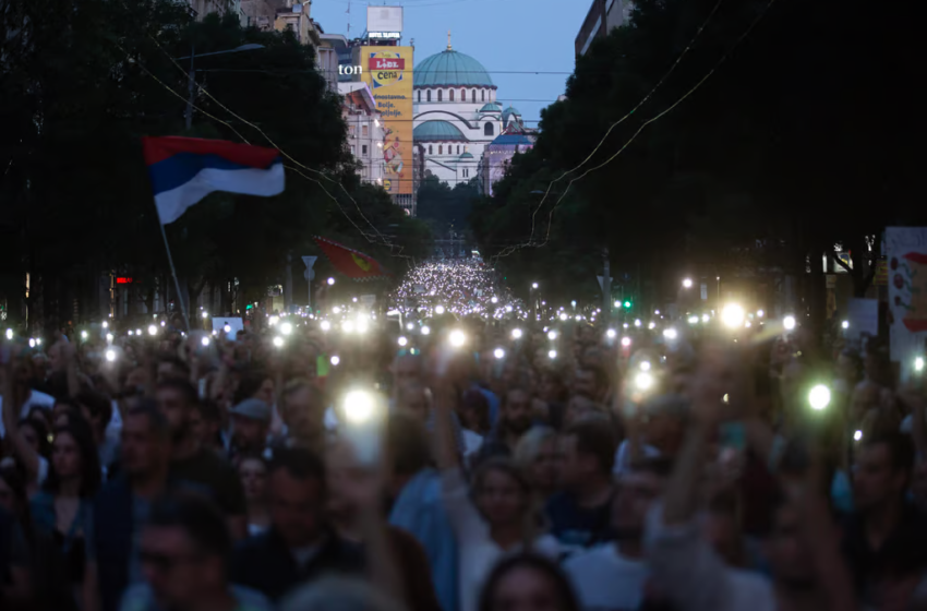 Ezrek tiltakoztak az “erőszak kultúrája” ellen Szerbiában