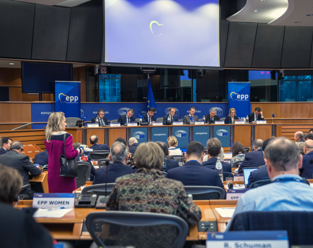 Az Európai Néppárti Képviselőcsoport fokozni kívánja a szervezett bűnözés elleni küzdelmet az EU-ban