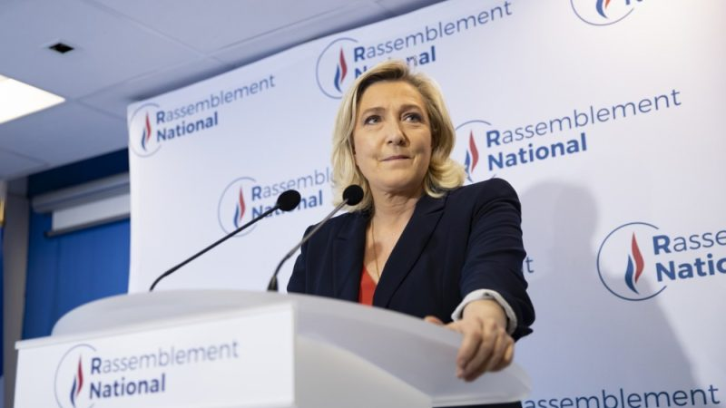 Le Pen pártja azt állítja, hogy visszafizette az orosz hitelt