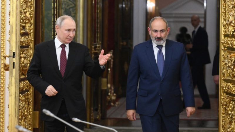  Moszkva a Nyugatot hibáztatja amiért Örményország nem vett részt az Oroszország vezette védelmi csúcstalálkozón