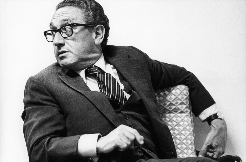  100 éves korában elhunyt Henry Kissinger, az amerikai külpolitika meghatározó és polarizáló ereje