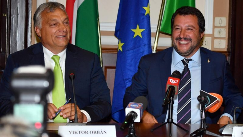  Salvini sietett üdvözölni Orbán új “hazafias” szövetségét: az új jobboldal igyekszik fellépni a brüsszeli “államcsíny” ellen